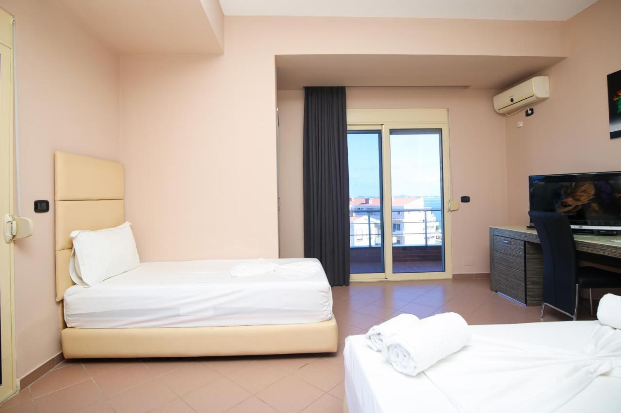 Hotel Aliko Vlore Exterior photo