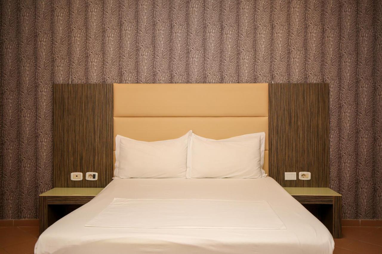 Hotel Aliko Vlore Exterior photo