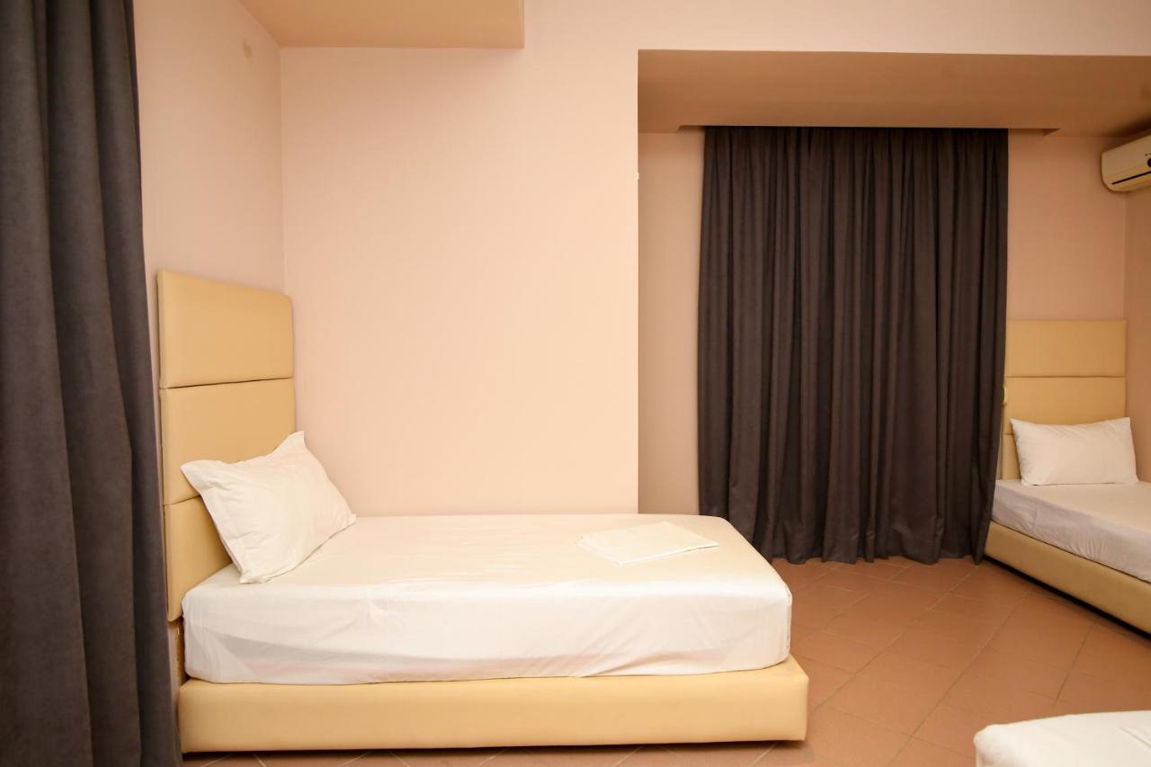 Hotel Aliko Vlore Exterior photo